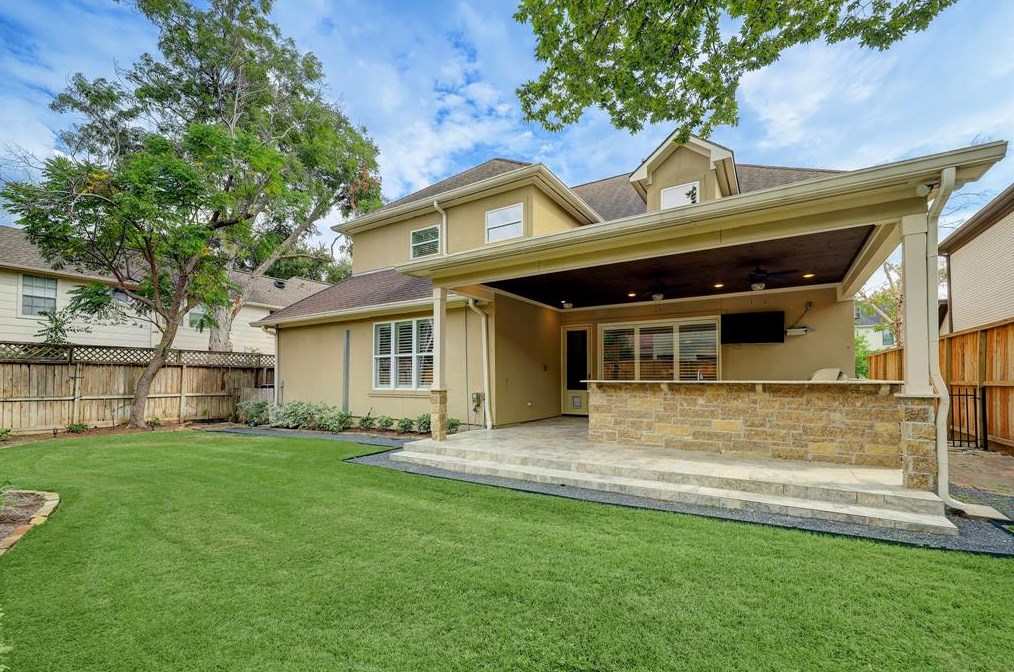 4106 Rice Blvd, Houston TX  77005-1756 exterior