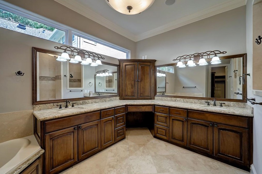 4106 Rice Blvd, Houston TX  77005-1756 exterior