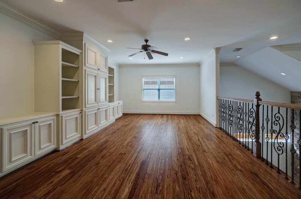 4106 Rice Blvd, Houston TX  77005-1756 exterior