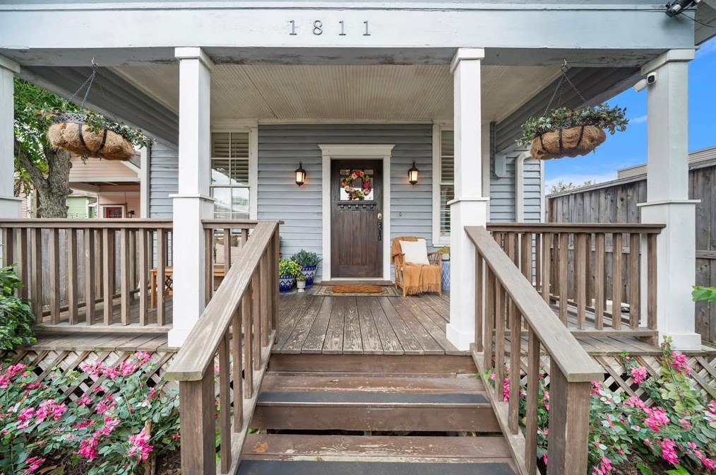 1811 Shearn St, Houston TX  77007-4051 exterior