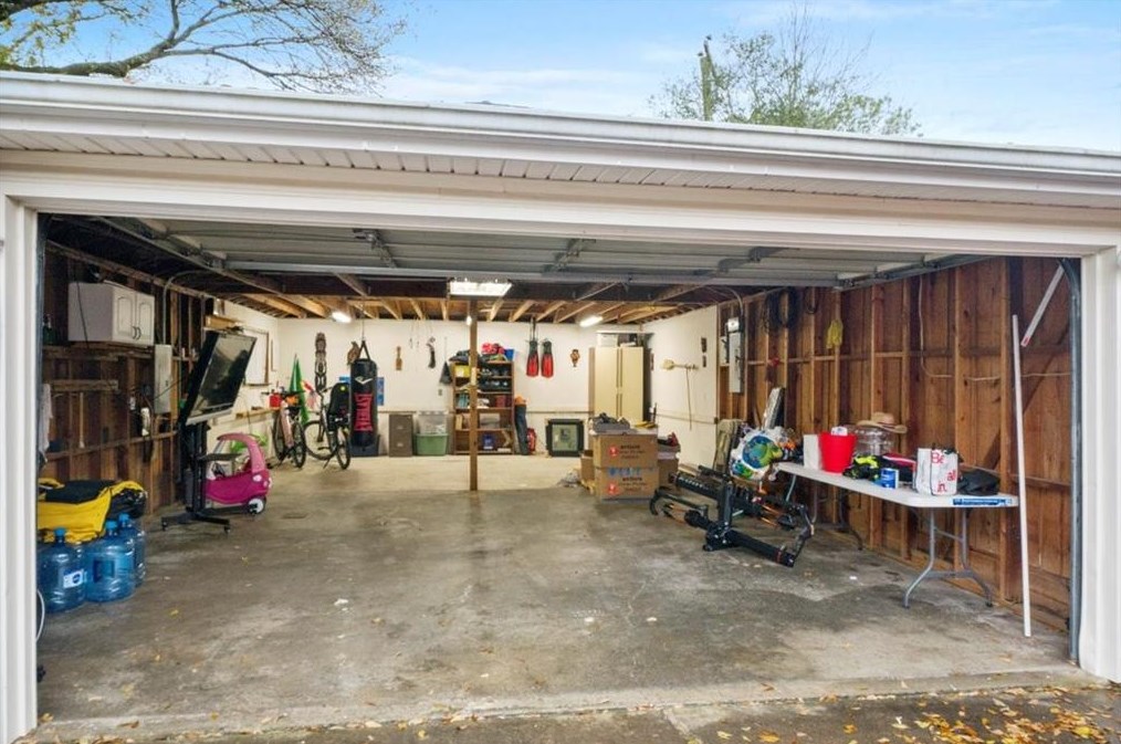 5443 Beechnut St, Houston TX  77096-1503 exterior