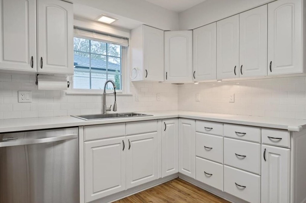 5443 Beechnut St, Houston TX  77096-1503 exterior