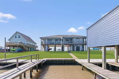 651 County Road 230, Sargent, TX 77414 - Photo 25