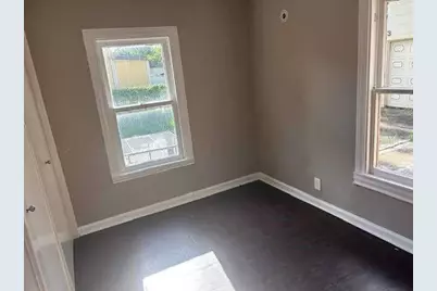 2113 3rd Avenue N, Texas City, TX 77590 - Photo 9