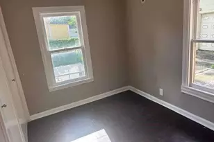 2113 3rd Ave N, Texas City, TX 77590 - Photo 9