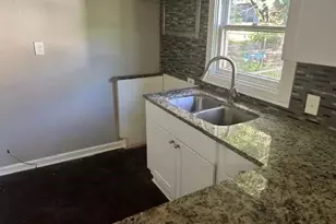 2113 3rd Ave N, Texas City, TX 77590 - Photo 7