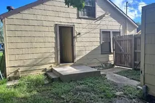 2113 3rd Ave N, Texas City, TX 77590 - Photo 13