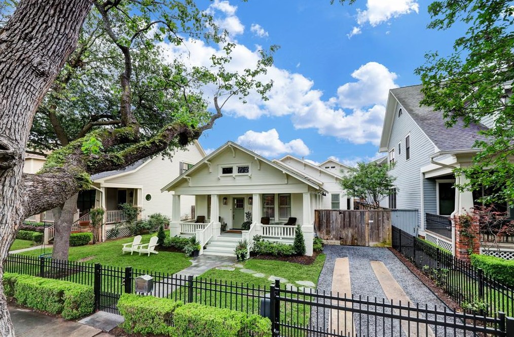 716 Arlington St, Houston TX  77007-1631 exterior