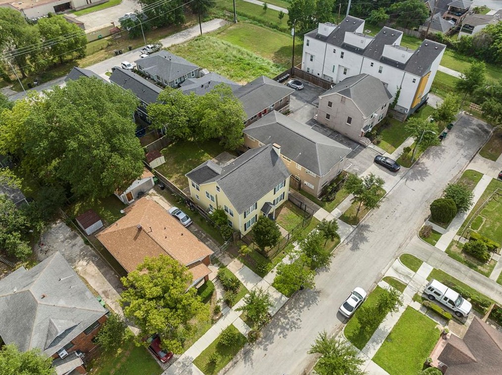 3109 Arbor St, Houston TX  77004-6183 exterior
