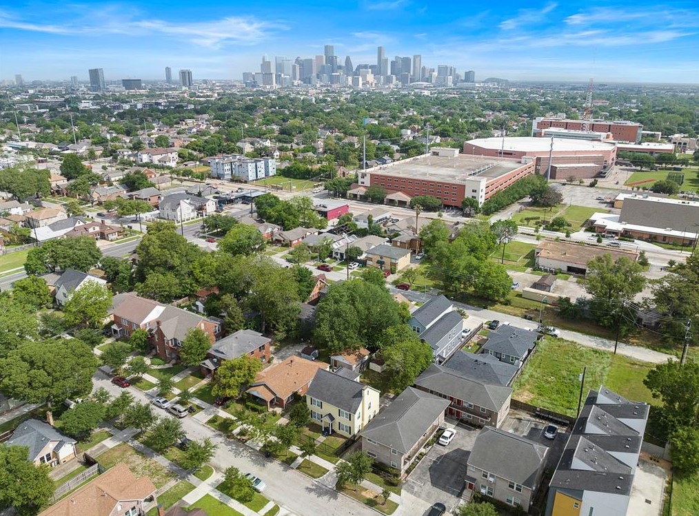 3109 Arbor St, Houston TX  77004-6183 exterior