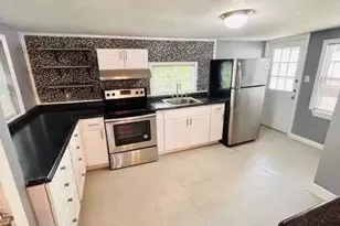 7110 Stewart St, Hitchcock, TX 77563 - Photo 17