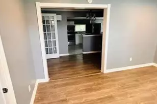 7110 Stewart St, Hitchcock, TX 77563 - Photo 11