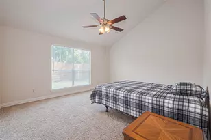 13207 Robinglen Dr, Houston, TX 77083 - Photo 37