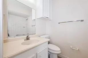 13207 Robinglen Dr, Houston, TX 77083 - Photo 43