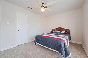 13207 Robinglen Dr, Houston, TX 77083 - Photo 29