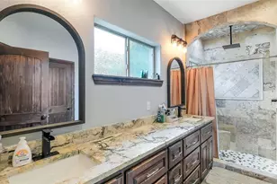 1804 Esther Dr, Houston, TX 77088 - Photo 15