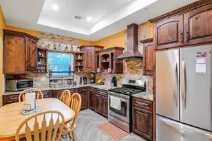 1804 Esther Dr, Houston, TX 77088 - Photo 19