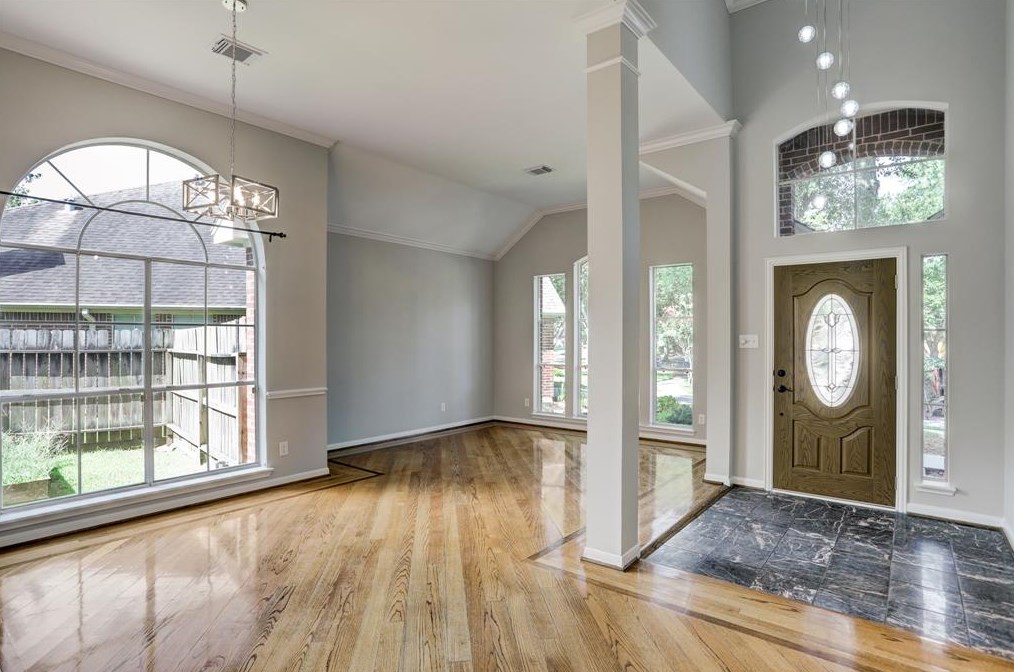 1810 Emerald Lake Ct, Houston TX  77062-8008 exterior