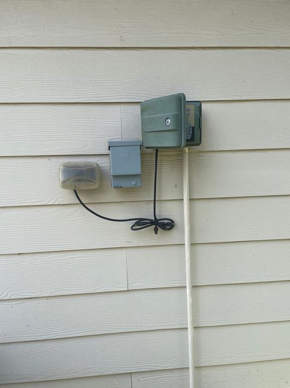 22258 Queenbury Hl Dr, Houston TX  77073-5685 exterior