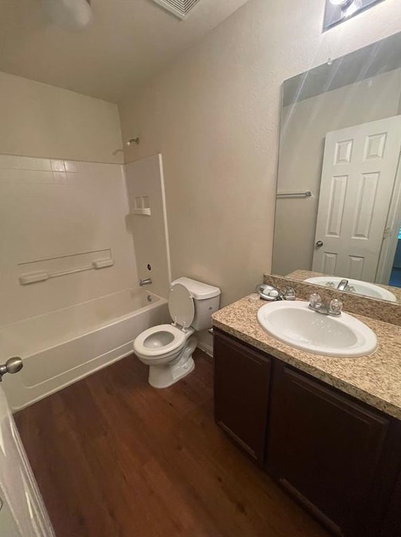 22258 Queenbury Hl Dr, Houston TX  77073-5685 exterior