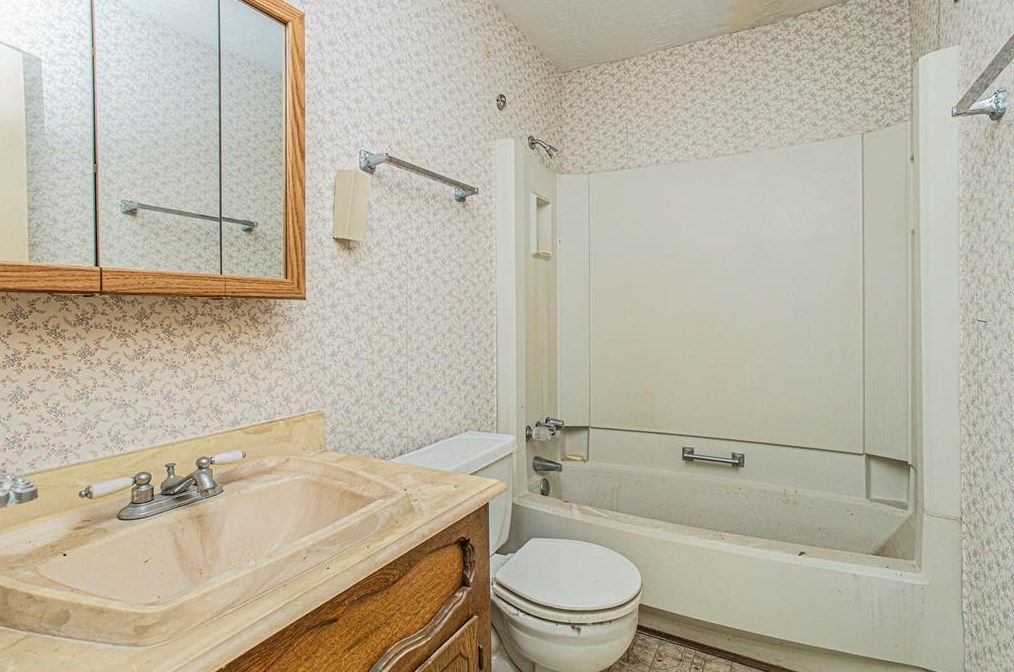 9834 Thistle Trl Dr, Houston TX 77070-1963 exterior