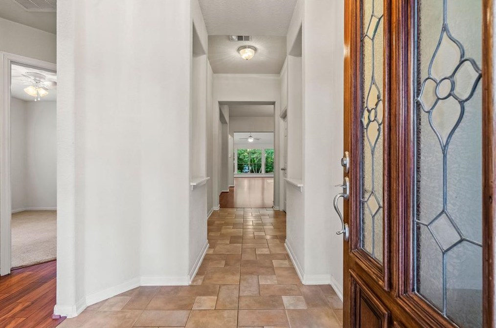 107 Veranda Ridge Dr, Spring TX  77382-1718 exterior