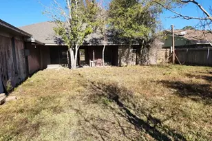 4401 Kitty Chapin Ave, Orange, TX 77632 - Photo 9