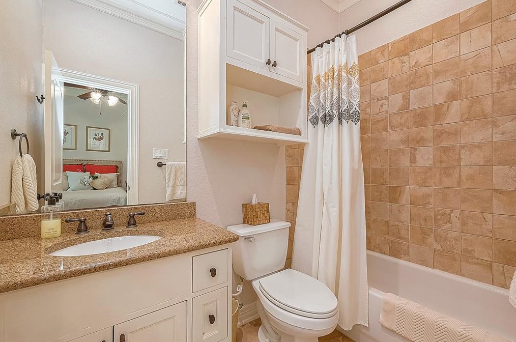 10102 Reading Rd, Richmond TX exterior