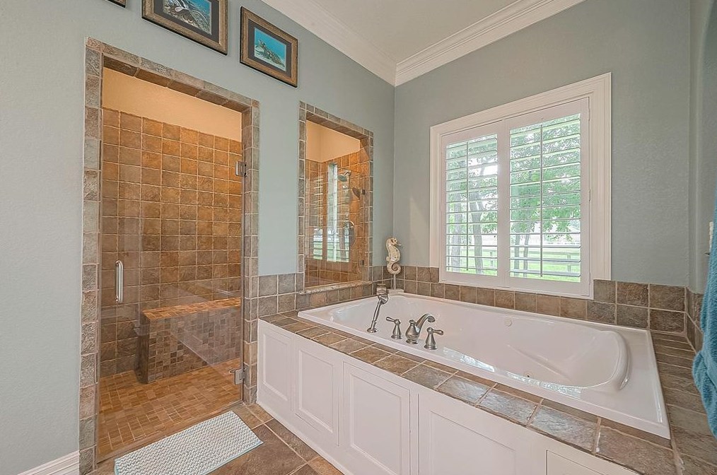 10102 Reading Rd, Richmond TX exterior