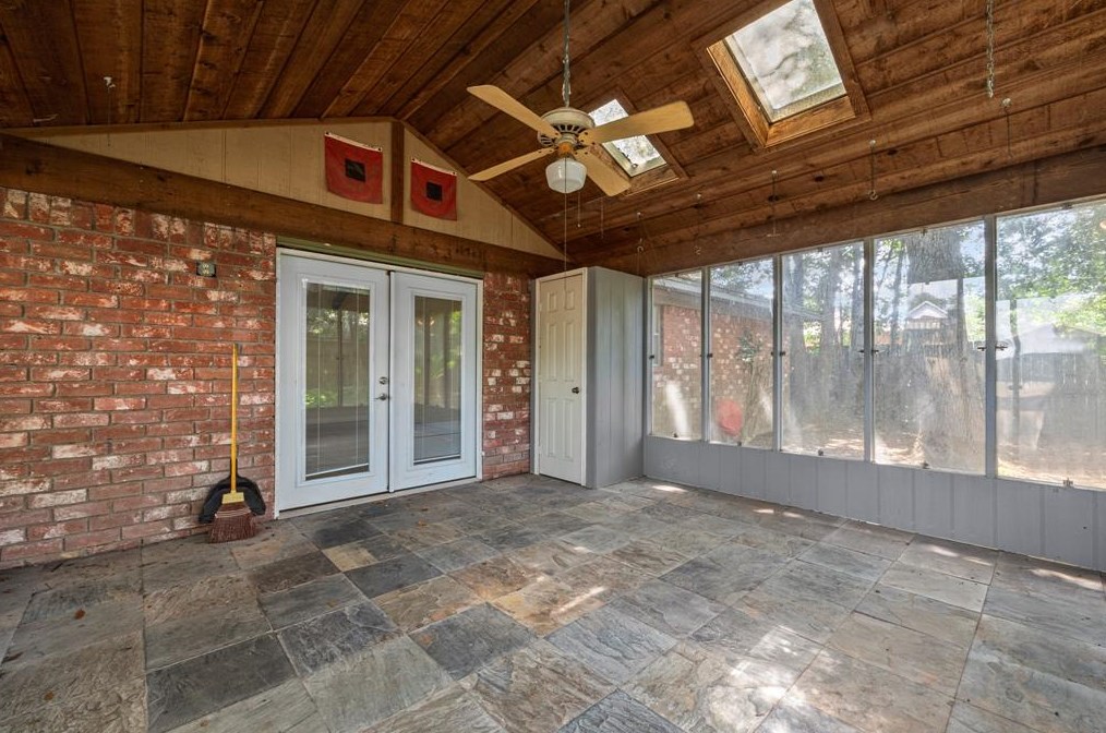 5203 Apple Spg Dr, Pearland TX 77584-1132 exterior