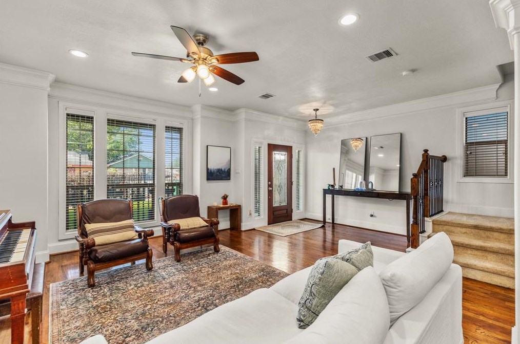 743 20th St, Houston TX  77008-4471 exterior