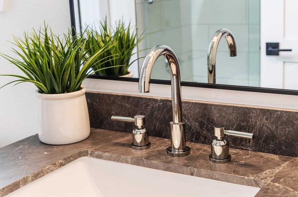 816 33 St, Houston TX  77022-5105 exterior