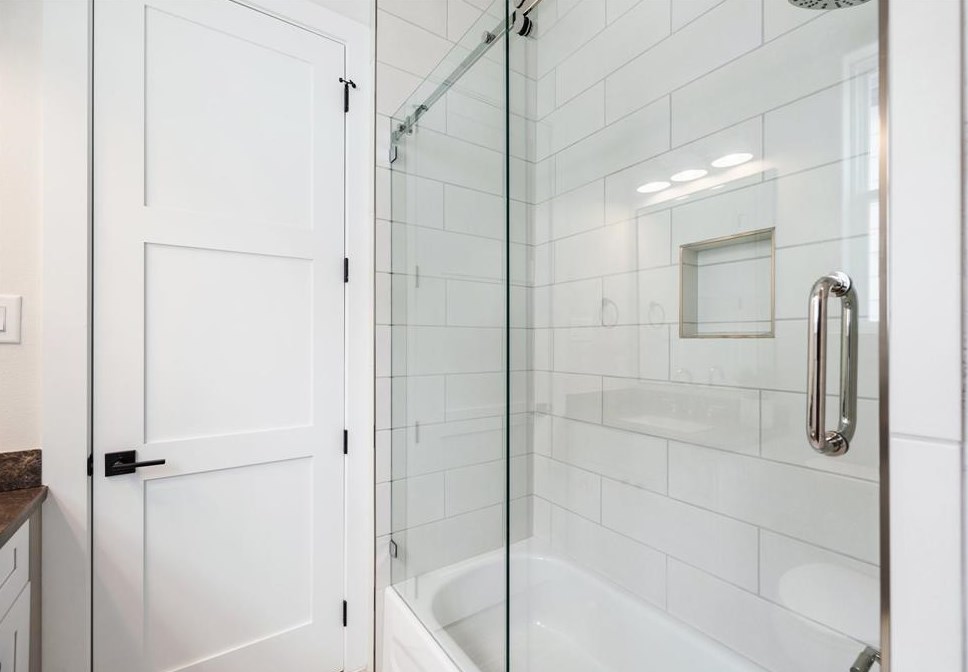 816 33 St, Houston TX  77022-5105 exterior