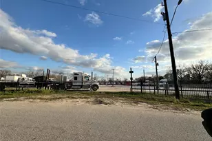 4805 E O S T Dr, Houston, TX 77013 - Photo 15