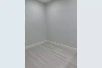 11711 Memorial Drive #534, Houston, TX 77024 - Photo 17