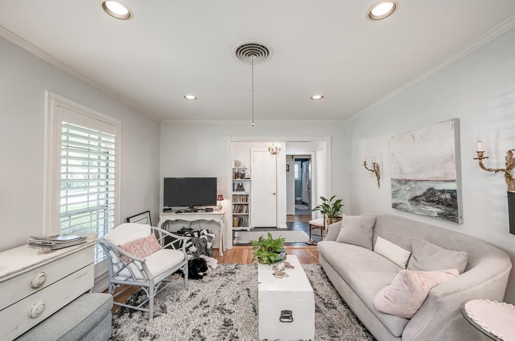 9503 Winsome Ln, Houston TX  77057-5611 exterior