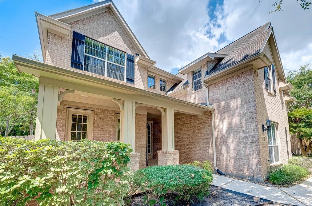 22 Pawprint Pl, Spring TX  77382-2871 exterior