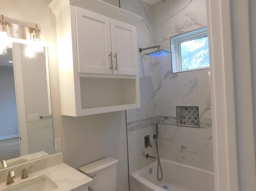 906 Knox St, Houston TX  77091-2212 exterior