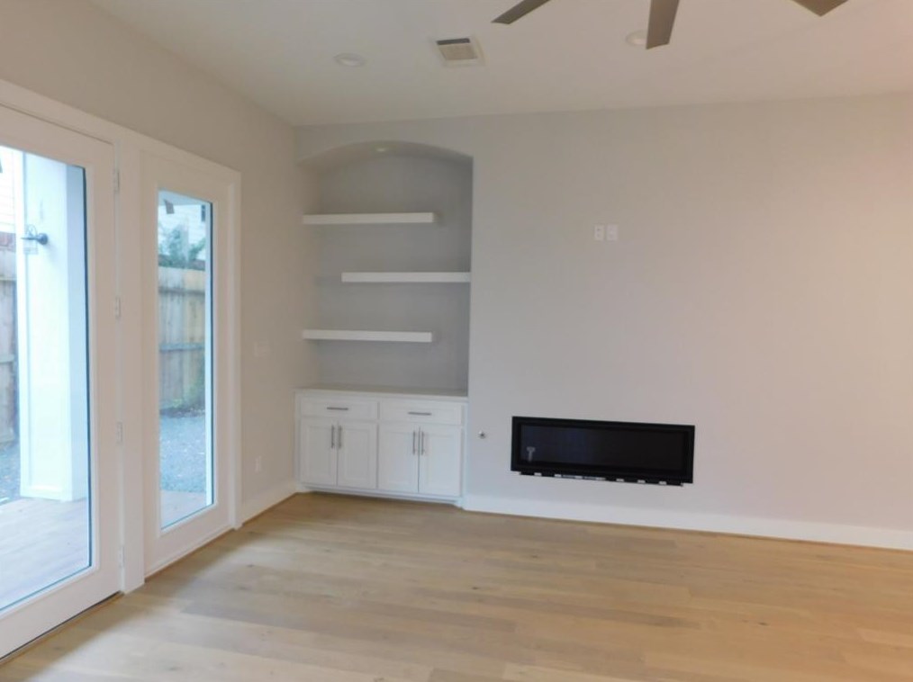 906 Knox St, Houston TX  77091-2212 exterior