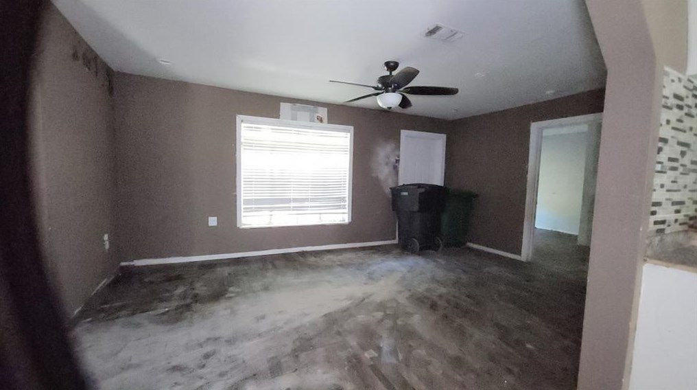 10106 Bretton Dr, Houston TX  77016-3221 exterior
