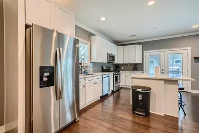 3801 Oxford Street #B, Houston, TX 77022 - Photo 9