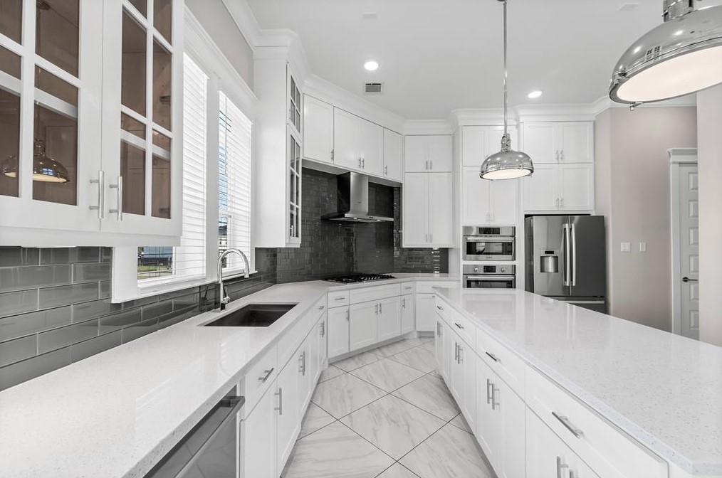 1019 28 St, Houston TX 77008-2015 exterior