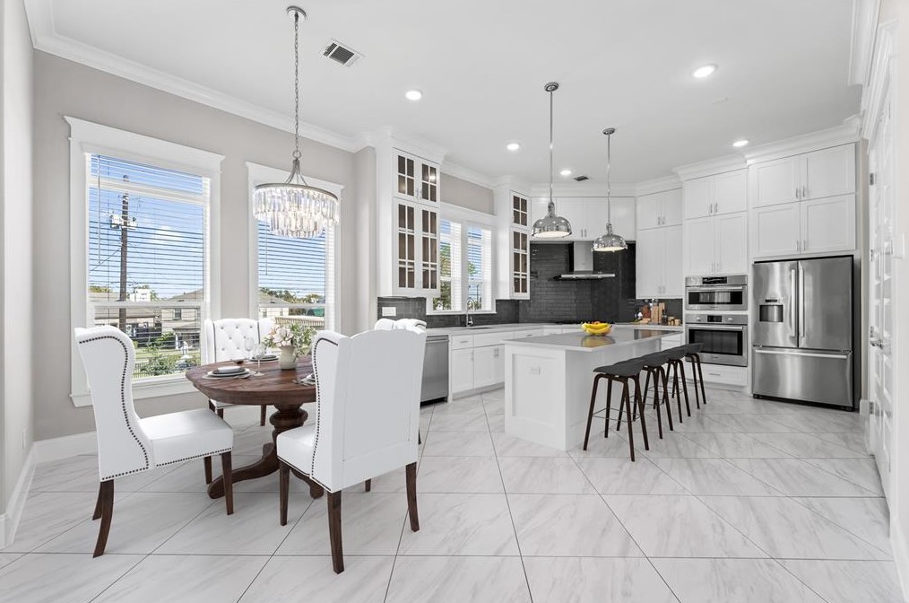 1019 28 St, Houston TX 77008-2015 exterior