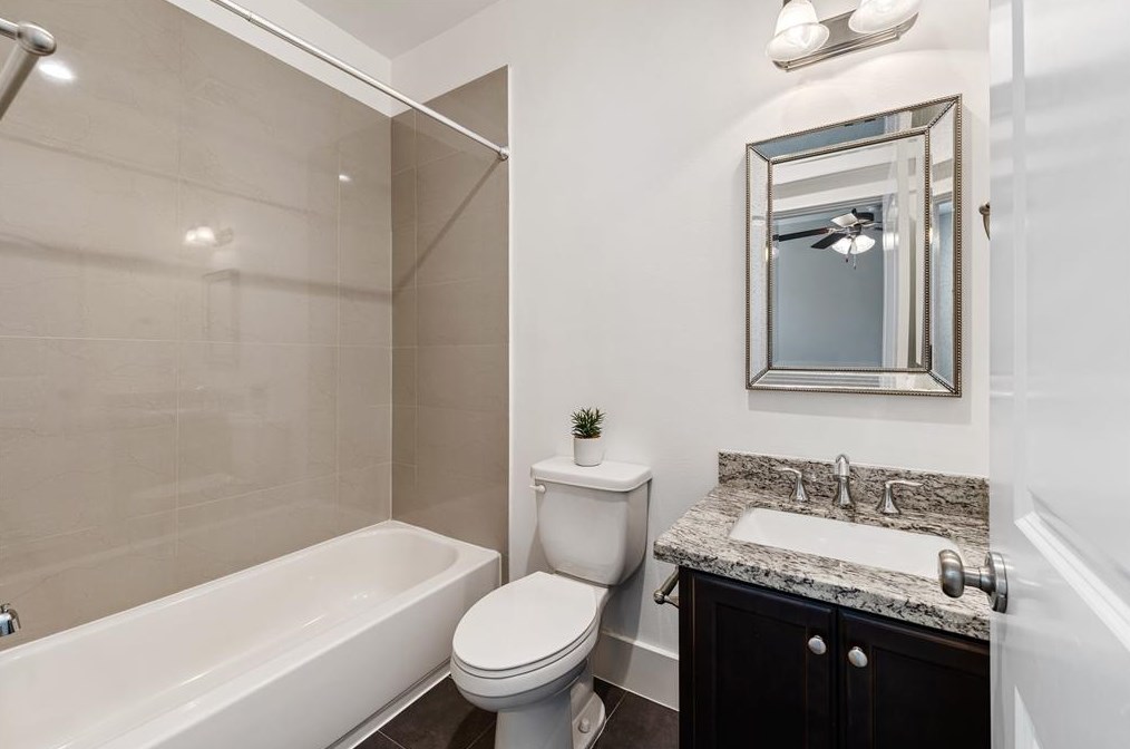 908 20 St, Houston TX 77008-3310 exterior