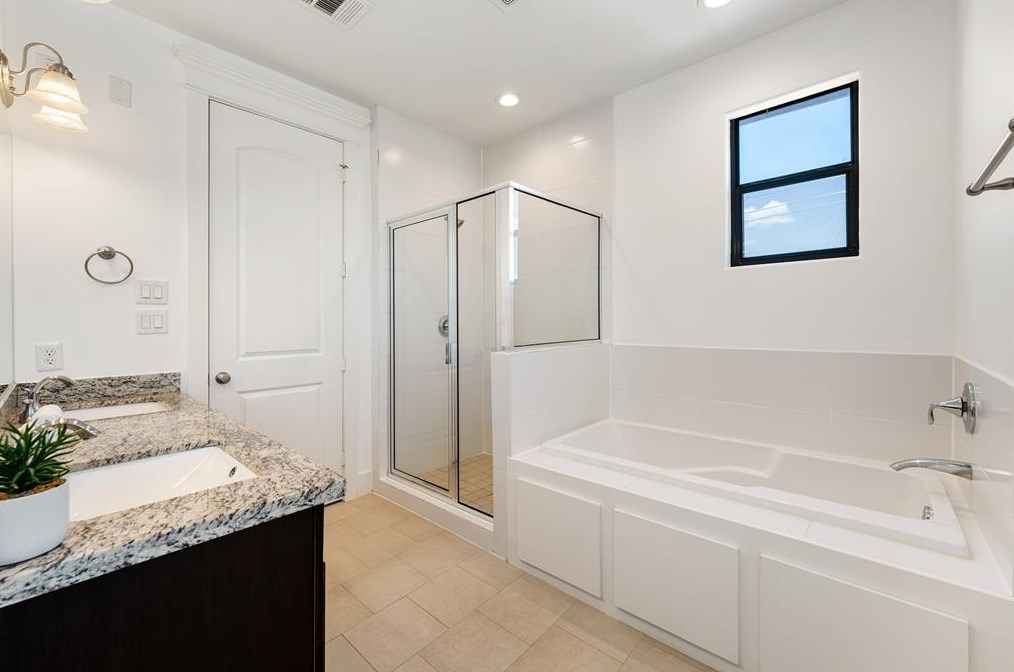 908 20 St, Houston TX 77008-3310 exterior