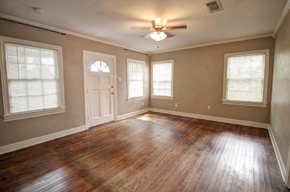 313 Joyce St, Houston TX  77009-2633 exterior