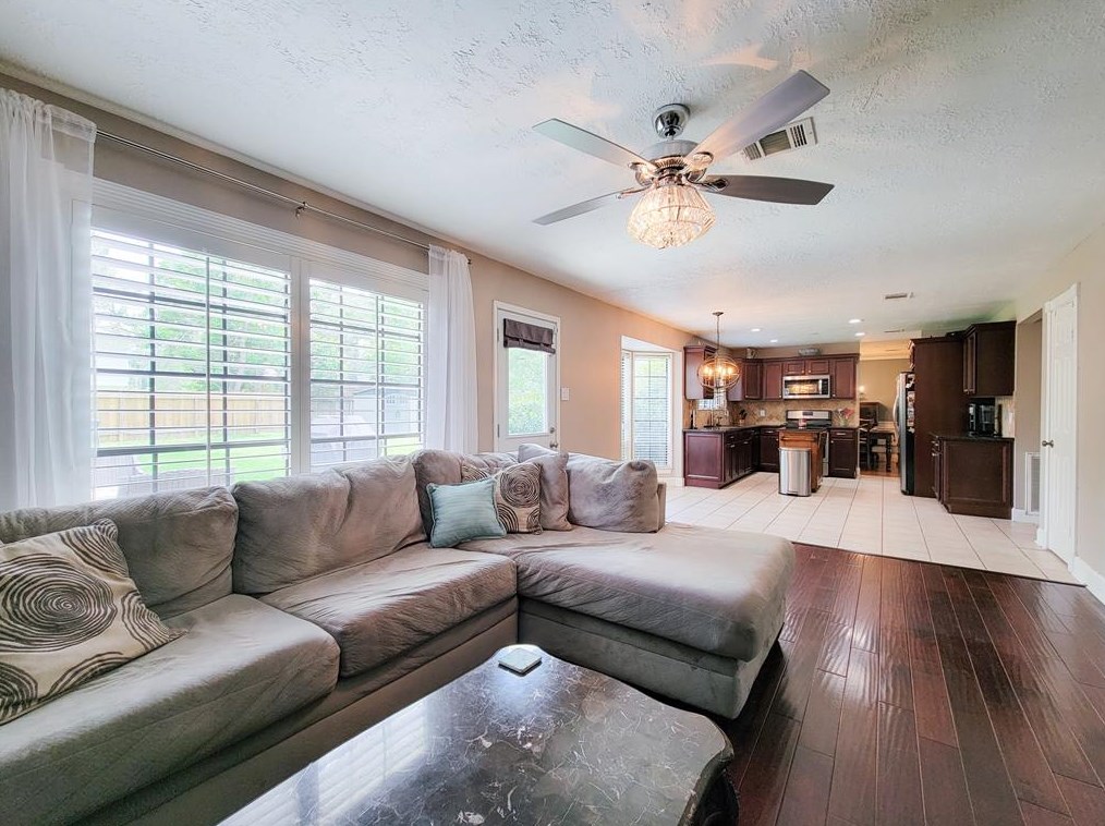 8310 Lime Springs Dr, Houston TX  77095-3817 exterior