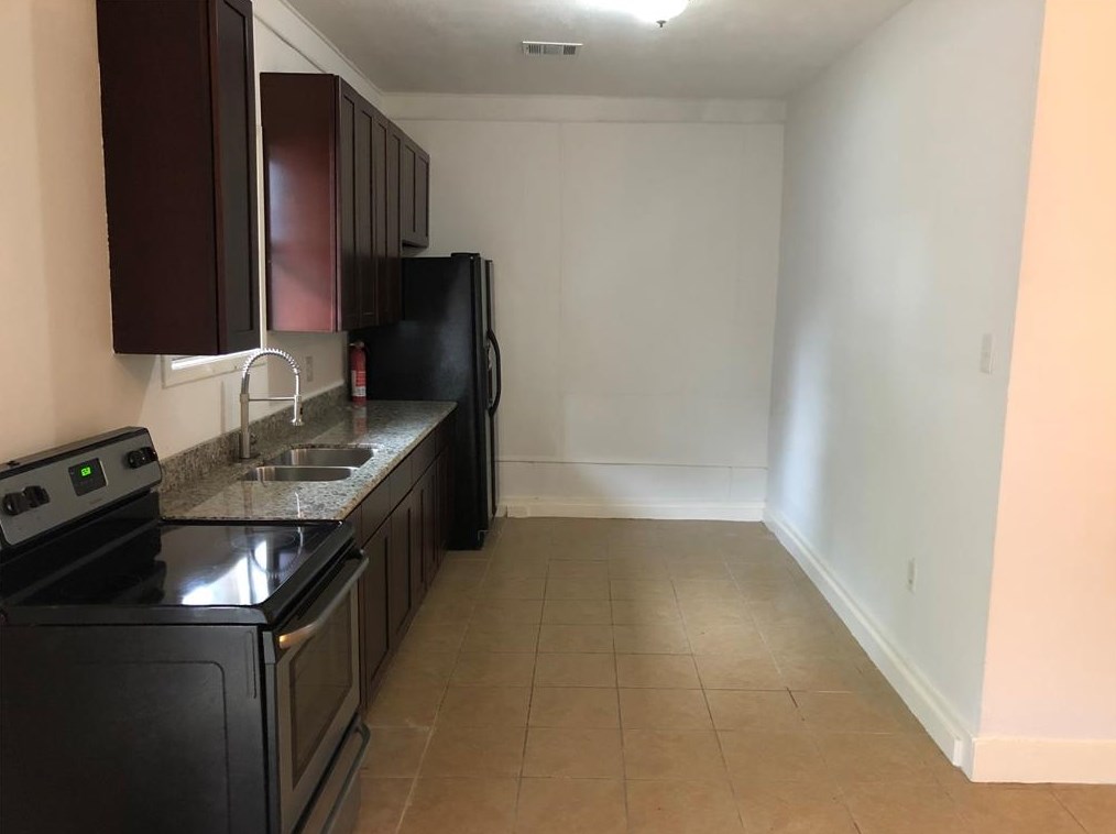 409 Grace St, Houston TX  77003-2614 exterior