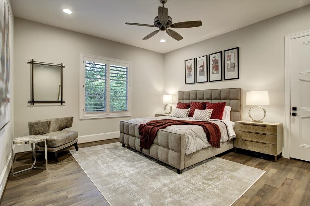 107 Fawnlake Dr, Houston TX  77079-7349 exterior