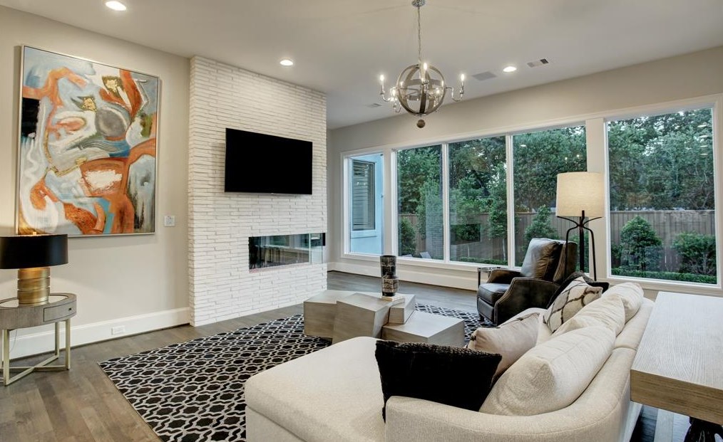 107 Fawnlake Dr, Houston TX  77079-7349 exterior